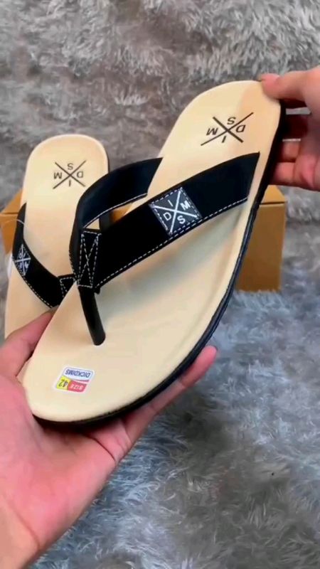 sendal cowok#RacunShopee #ShopeeLook #shopeevideo