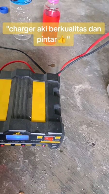 "charger aki mobil dan motor, cepat pengisian, bisa perbaiki aki yang lemah. #chargeraki #ChargerFastCharging