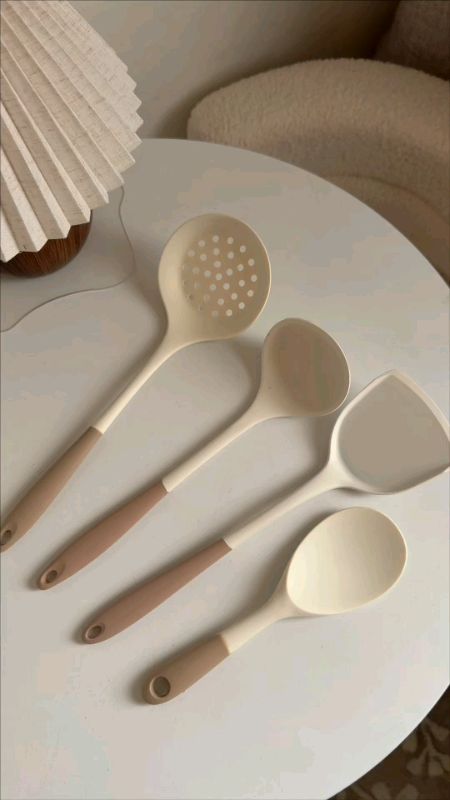 masak juga harus lucu 🤎#ViralDiShopeeVideo#GakNyeselBeliIni#RacunShopee#RacunShopeeCheck#spatulasilikon #spatulamurah #spatulaset