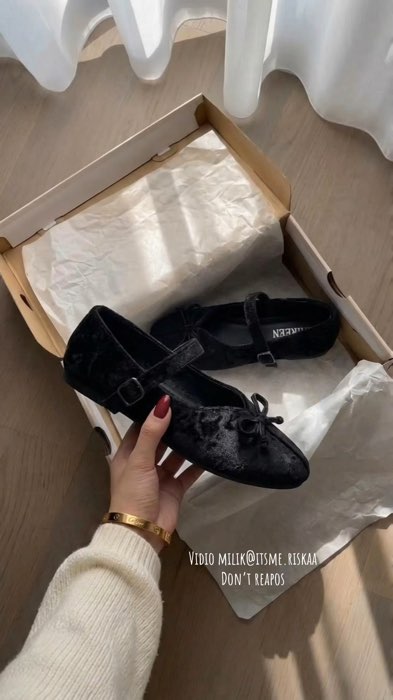 Lip on flatshos 😭cantik #SpillRacunShopee #ShopeeFashionHaul #OOTDFashionShopee #SpillBawaBerkah #RacunShopeeCheck #RacunShopeeOutfit #ShopeeLook