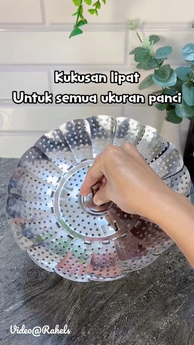 Tatakan kukusan lipat bisa menyesuaikan ukuran panci di rumah #tatakankukusan #kukusanlipat #tatakankukusanstainless #peralatandapur #RacunShopee