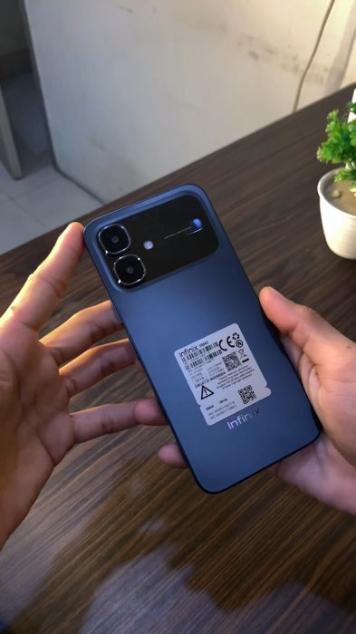 📱 Review Infinix Smart 20 ⭐⭐⭐⭐⭐  Worth it di harga segini! Desainnya modern, layarnya nyaman dipakai untuk nonton dan scrolling#infinixsmart20 #shope