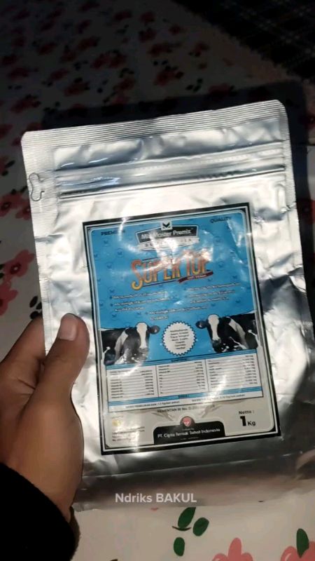 Buktikan sendiri khasiat dari mix master premix super top sapi perah ini #ternak #peternaksapiindonesia #farmlife #peternakmuda #peternak #gajiansale