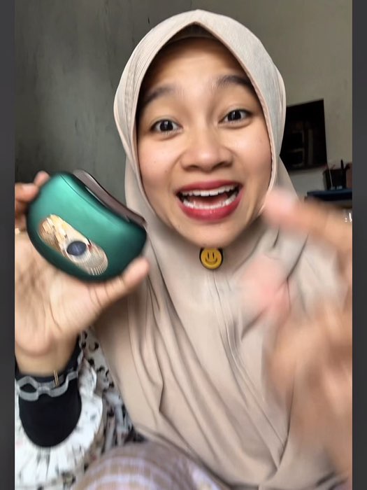 gua sha elektrik setrika wajah #setrikawajahpotable #alatpijatwajah #alatpijatwajahportable #alatsetrikawajahportable #ShopeeCOD #shopeeRiview