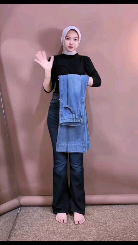 Outfit dengan Celana Jeans Terbaru😁🥰🔥#beggyjeans #shopeevideo #OTTDFashionShopee #fyp