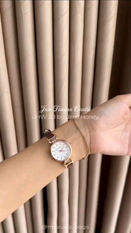 #fypdongggggggg #Diskon50Persen  #gayadirumah #jamtangan #ViralDiShopeeVideo #jimshoney #outfitideas #fypage #fypシ