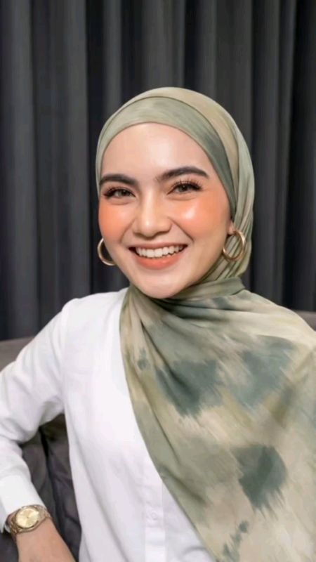 #ShopeeFashionHaul #ShopeeBeautyHaul #ShopeeMixnMatch #hijabdaily