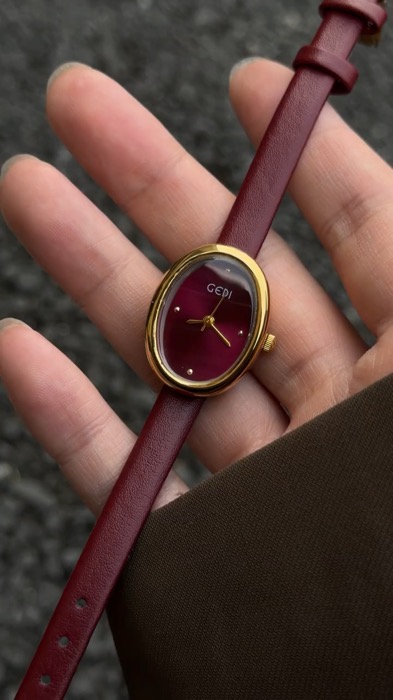 Gedi Jam tangan🪷 #barbee #gedijamtangan #jamtanganwanita #sederhana #RacunShopee #shopeevideo #ViralDiShopeeVideo #DiskonRacunShopee #PromoNonStop