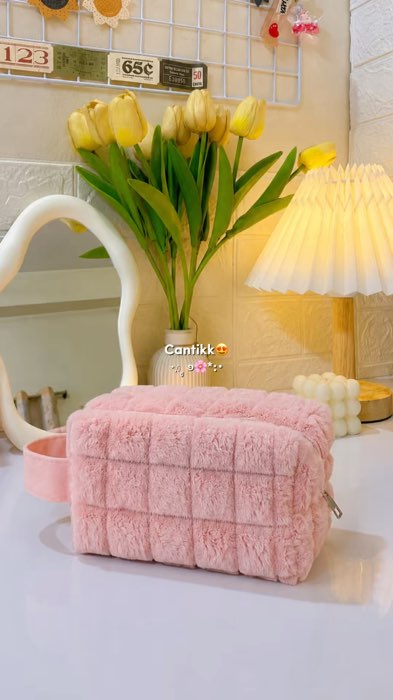 Pouch kiyowoo😍🌷🦋✨#pouchmakeup #pouch #tasmakeup#lucu#cantik