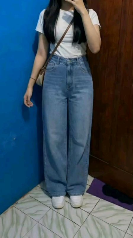 #highwaistjeans#jeanswanita#kulot#OOTDFashionShopee #ShopeeCOD