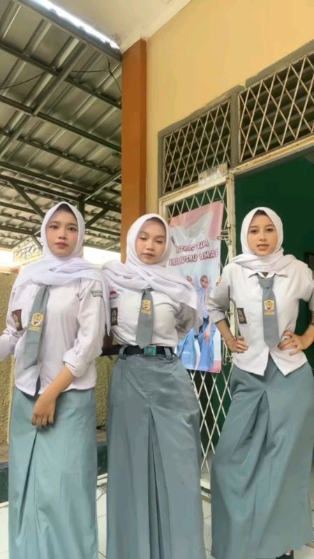 promo rok sekolah sma keren ❤️‍????#ShopeeCOD #GratisOngkirRPO #roksekolahpanjang #roksekolah #roksekolahsma #RacunShopeeCheck