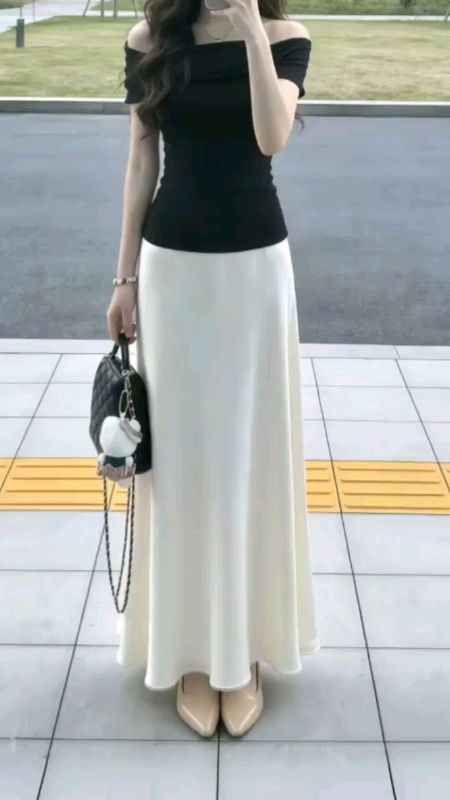 #satinskirt #roksatin #longskirt #koreanskirt #koreanstyle #OutfitAlaKorea #RacunShopee #SpillRacunShopee #ViralDiShopeeVideo #BeliDiShopeeVideo