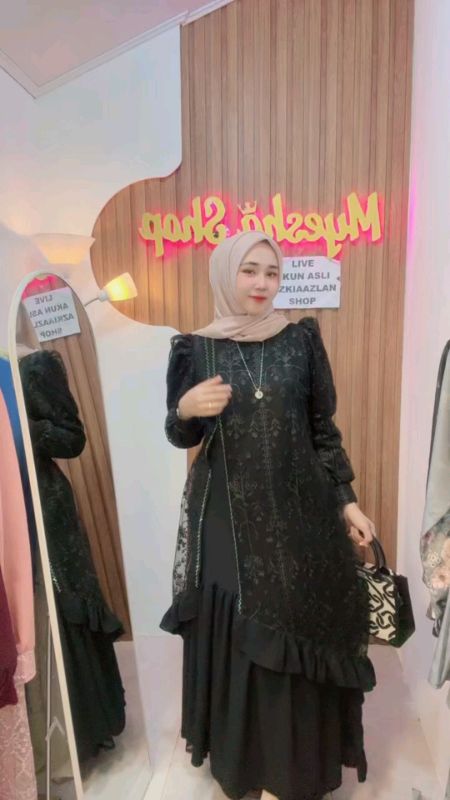 Hitam Elegant Netral mewah...stok terbatas Buruan CO sekarang Promo termurah kk #gamismewah #gamisbrukatcantik #shopeevideo