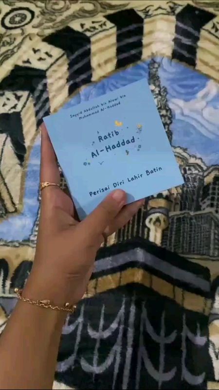 BUKU PATEN Buku Amalan Rathib Al-Haddad Perisai Diri Lahir Batin#bukupaten #shopeevideo #ShopeeCOD #ShopeeLook #CODinApa #RacunShopee #racunshoope