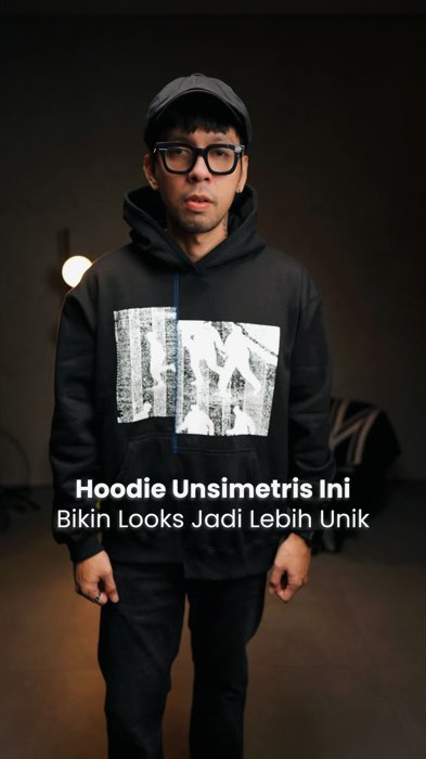 Hoodie insurgent ini unik. Diantidak simetris tapi keren! #hoodie #sweater #mensfashion #menswear
