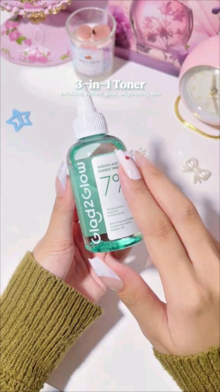 terbaru dari glad2glow glycorid acid essence toner bikin muka auto langsung glowing #glad2glow #glad2glowreview #skincareroutine #fypシ #fyp