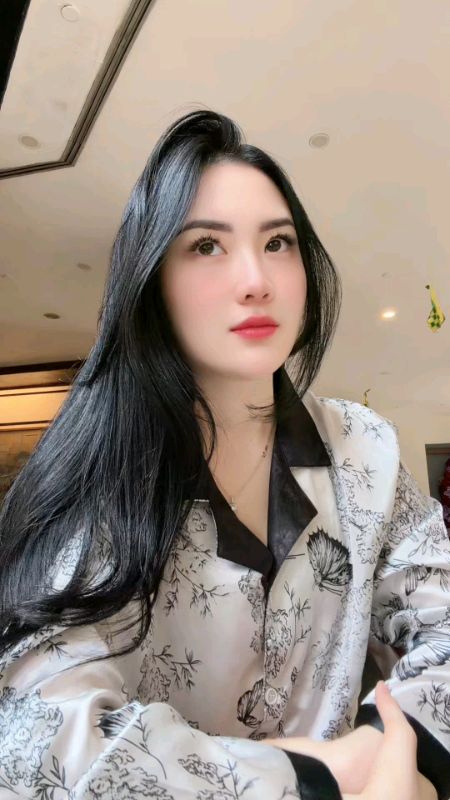 #ViralDiShopeeVideo #ShopeeFashionHaul #GakNyeselBeliIni #ShopeeLook #SpillBawaBerkah