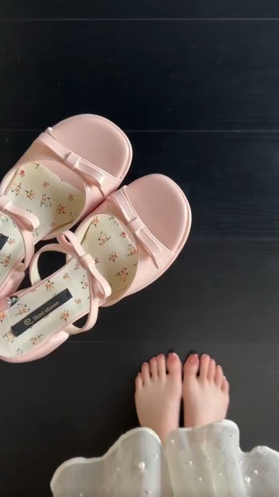 Rekomendasi sandal flat shoes teplek terbaru kekinian #ShopeeCOD #RacunShopeeCheck #RacunShopee #ViralDiShopeeVideo #sandalwanita #sandalteplek
