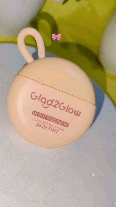 Glad2glow SKIN TINT #RacunShopee #GakNyeselBeliIni #GratisOngkirRP0 #ShopeeBeautyHaul