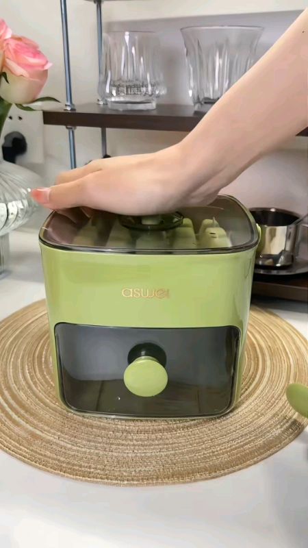 Kaozelo Cetakan Es Batu Jelly Kotak#cetakanesbatu #cetak#shopeeterkini #shopeevideo #casback40persen #GratsiOngkirRP0