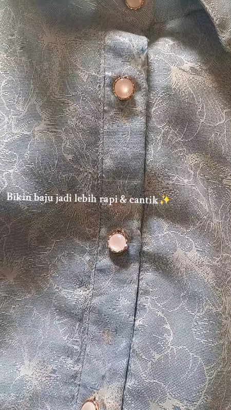 #kancingbaju #kancingbajuaesthetic #kancingbajumurah #rendabordir #SpillBawaBerkah #RacunShopee #barangcantik #PromoNonStop #GratisOngkirRP0 #kancing