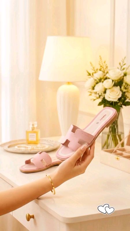 Sandal karet wanita #sandalkaretwanita #sandalwanita #sendalslopwanita #sandalviral #sandaljellywanita #sandalkekinian #GakNyeselBeliIni #DiskonRacunS