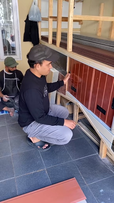 Jangan sampe salah pilih kalo mau bikin pintu PVC kolong dapur disini aja #pvc #pintupvc #pintukolongdapur