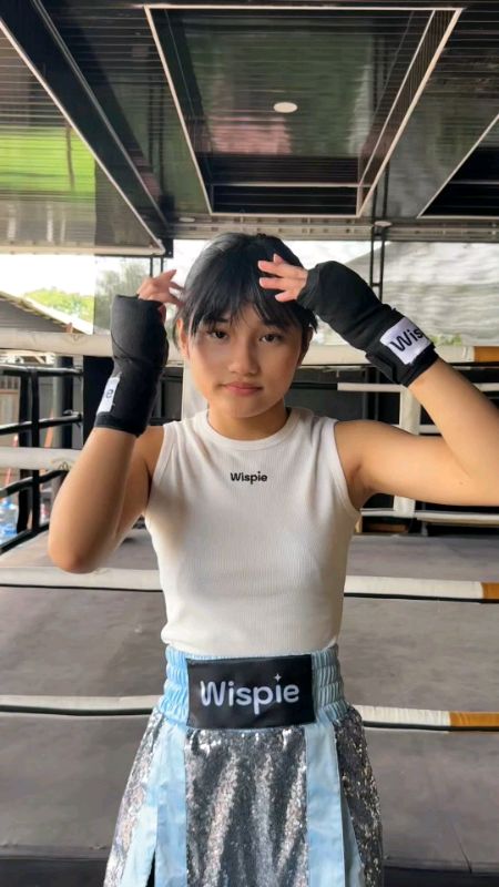 salfok sama tanktop Nona, ada di keranjang #wispie #winona