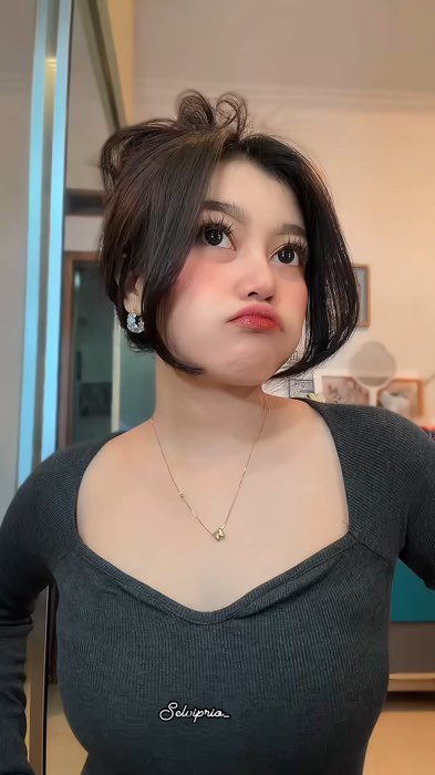 Baju yg aku pake ada di keranjang yaaa #atasanwanita #atasanlenganpanjang #erato #SpillRacunShopee #shopeevideo