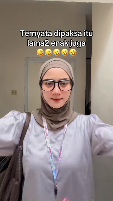 Dipaksa, lama2 terbiasa dan jatuh cinta #pernikahanselisih24tahun