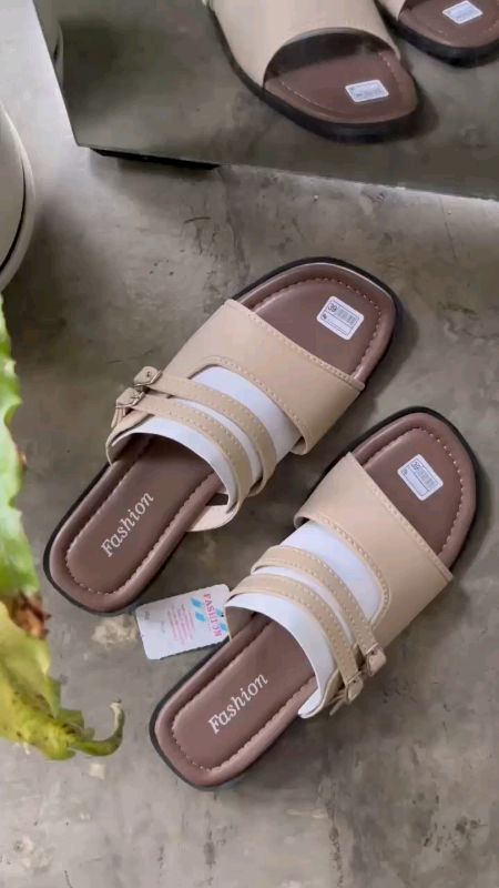 #RacunShopee #sandalwanita #sandalflatwanita #sandalteplekwanita #sandalcewek  #sandalwanitamurah