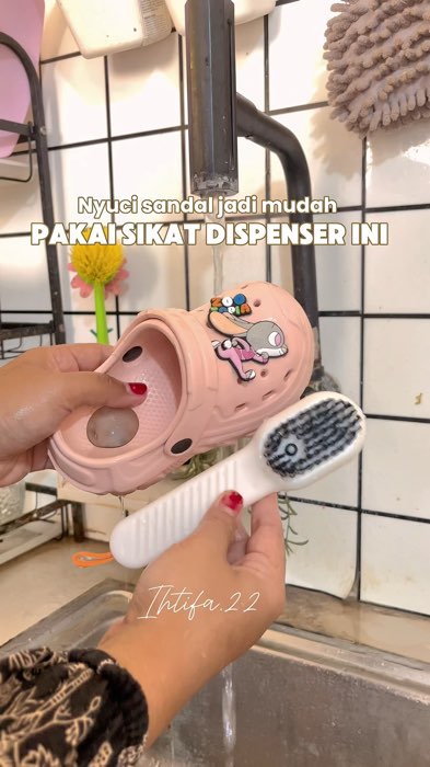 Sikat multifungsi #sikatsandalsepatu #sikatmultifungsi #RacunShopee #DiskonRacunShopee #ShopeeCOD #GratisOngkirRP0 #ViralDiShopeeVideo