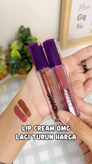 Lip cream OMG 🫶 #lipcreamomg #omglipcream #omglipmatte #lipstikmurah #PromoNonStop #ViralDiShopeeVideo #RacunShopee