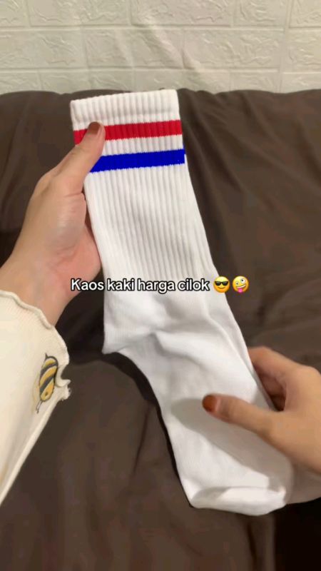 kapan lagi dapat kaos kaki sebagus ini🤩#kaoskaki #kaoskakimurah #kaoskakisekolah #kaoskakianak #kaoskakipendek #kaoskakikece #murahberkualitas #fypp