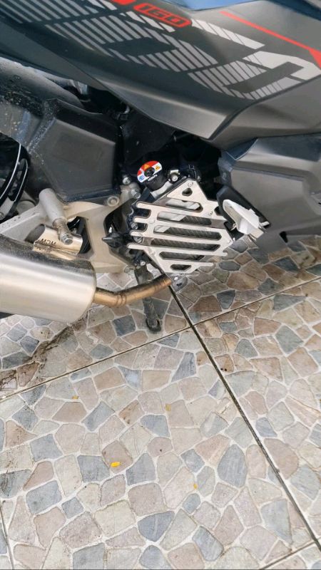 tutup radiator vario