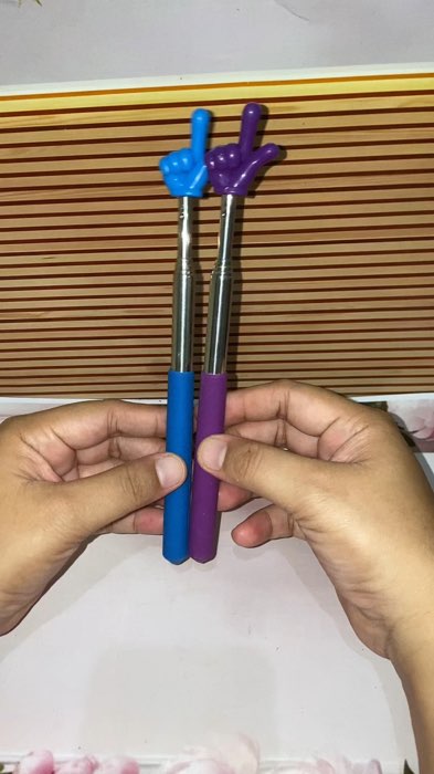 tongkat penunjuk jari #alatpenunjuk #penunjukjari #alatpenunjukpapantulis #penunjukpapantulis #tongkatpenunjuk #tongkatpenunjukpapantulis #shopeevideo