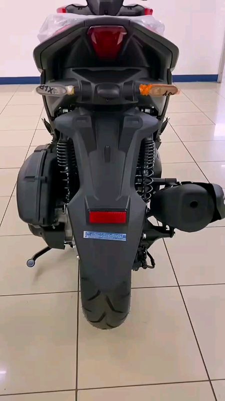 Sepeda Motor Yamaha Aerox Alpha 155 Standard #sepedahmotor #sepedahmotoryamahaarok