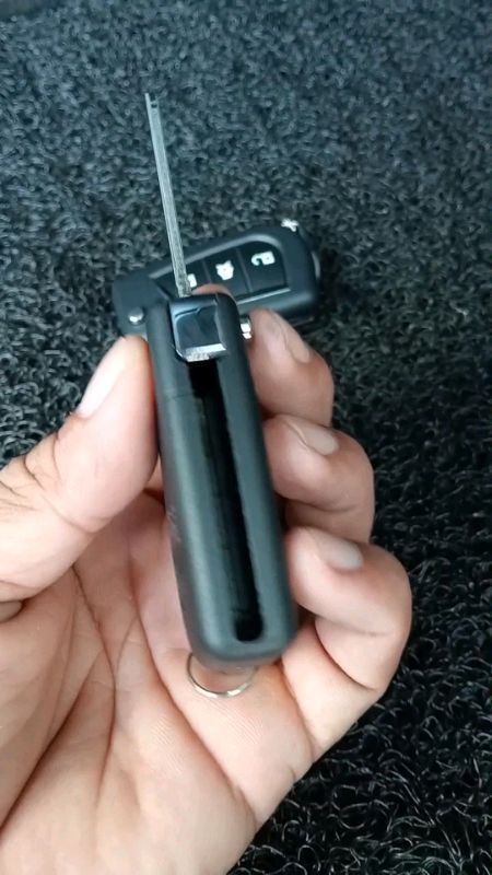 alarm kunci remote mobil#alarmkuncimobil #GratisOngkirRP0 #SpillBawaBerkah #PromoNonStop #CODinApa #TermurahDiShopee #Diskon50Persen
