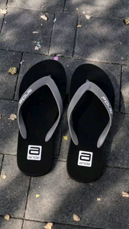 sandal jepit distro pria terbaru bahan sintetis nyaman#ShopeeRamadanLo #ShopeeFash #spillracunshopee #ShopeeFashi #ShopeeT #shopeevideofeed #spillracu