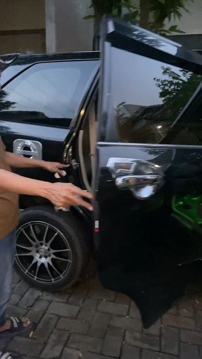Karet peredam pintu mobil #karetperedampintumobil #peredampintumobil #SpillRacunShopee #ShopeeCOD #ShopeeLook #shopeevideo #fyp