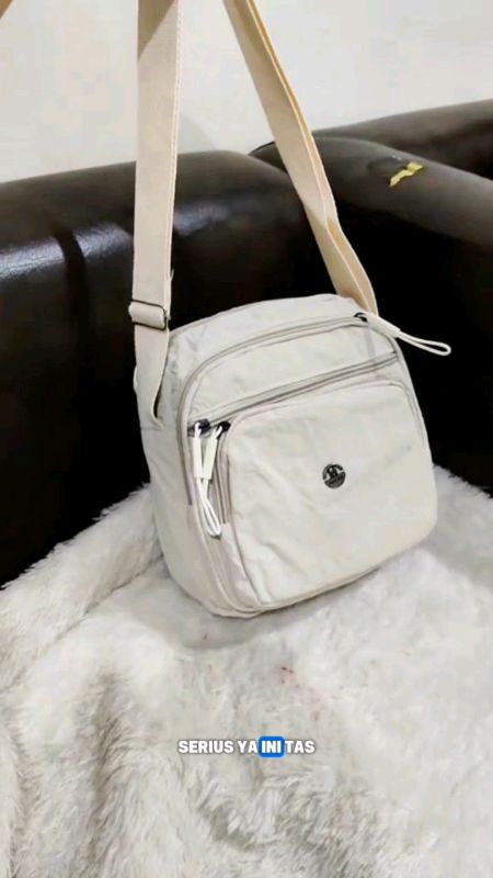 🔥 Tas kecil tapi muatannya super banyak di pakai untuk harian #ShopeeLook #RacunShopee #SpillRacunShopee #TermurahDiShopee