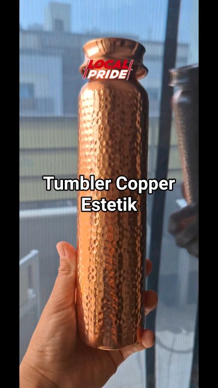 cuma bisa buat simpan air putih ya.. #tumblercopper #botolminumtembaga #aslilokal #botolminumestetik #antimikroba #airminumlebihsehat #Shopeevideo
