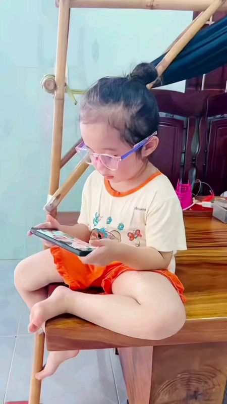 kaca mata anak anti radiasi#kacamata#kacamataanakantiradiasi #SpillBawaBerkah #RacunShopee
