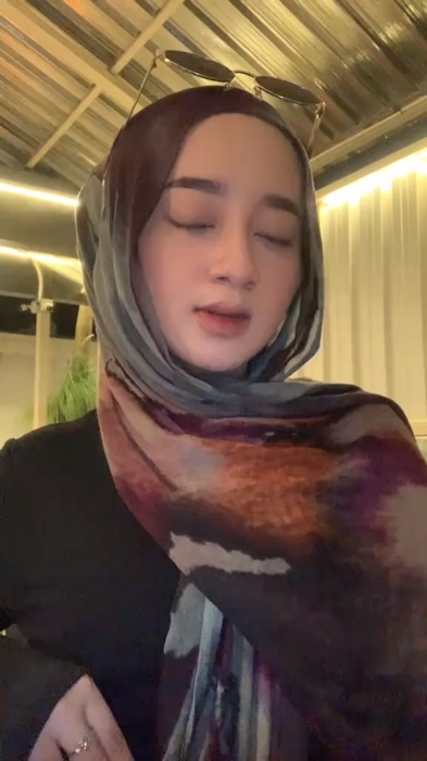 #pasminaviscose #outfitideas #ShopeeLook #RacunShopeeCheck #ShopeeFashionHaul #fyp #FashiondiShopee #ViralDiShopeeVideo