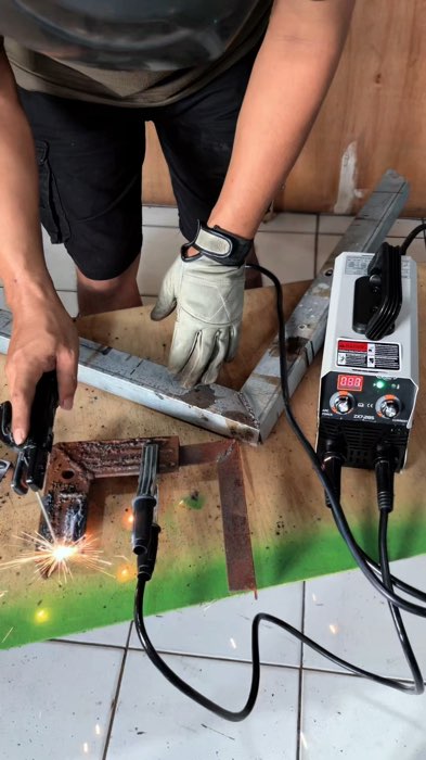 Mesin las reaim mini zx7 #mesinlas #laslistrik #lasmma #mesinlasreaim #welder #alatlas