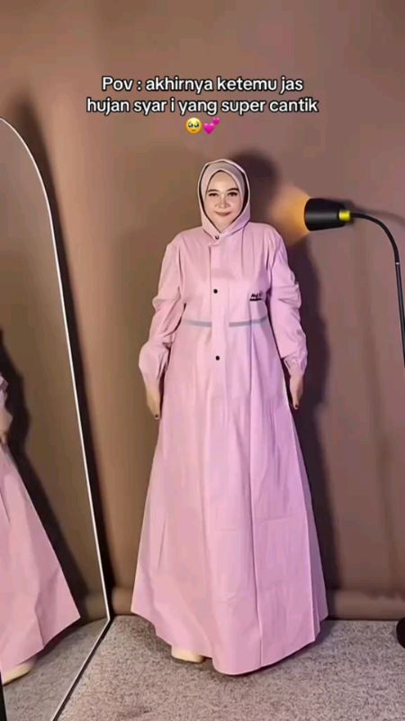 #keren banget ni jas hujan nya muslimah kece bangat# naik motor gak takut hujan lagi #buruancheckout🛒 #