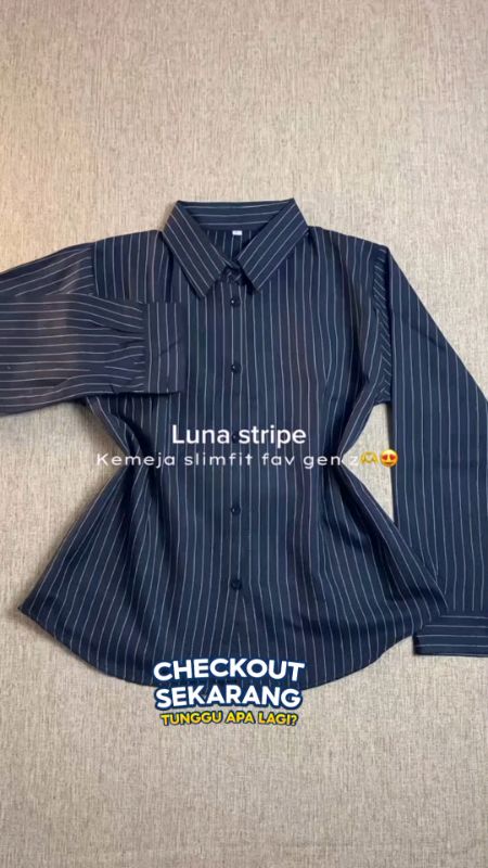 kemeja stripe Luna slimfit wanita#kemejamurah #kemejalunastripe #kemejaslimfit #outfitideas #shopeevideo #ShopeeLook #ShopeeCOD #RacunShopee #CODinApa