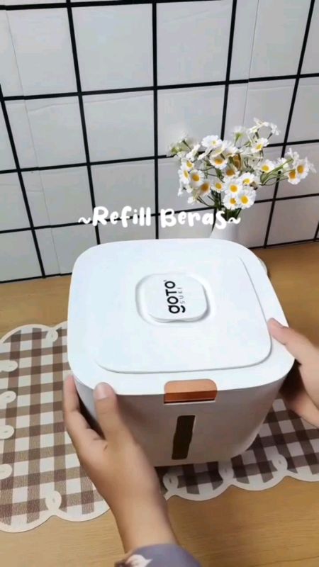 DISPENSER BERAS GOTO ANTI KUTU#dispenserberas#Dispenserberasantiribet#wadahberas5dan10kg#gotoliving#fypシ#trending#affiliateshopee#barokahturahturah🤲