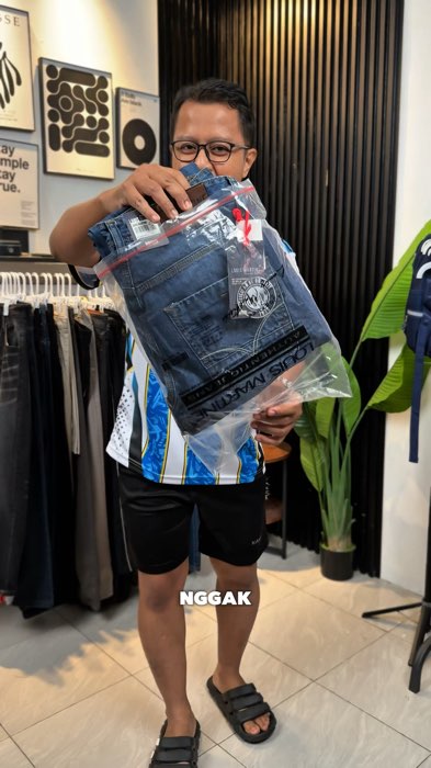 celana jeans louis martine original #celana #celanapria #celanajeans #louismartine #louismartineoriginal