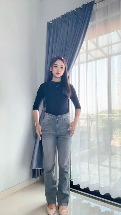 Grey vintage nya secakep ini guys…😍😍#jeanscutbray #OOTDFashionShopee #FashiondiShopee #celanajeanswanita